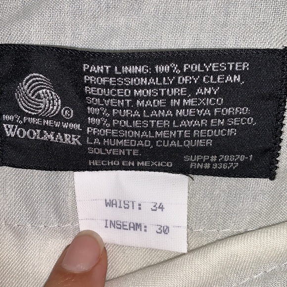 Men’s Stafford Suit Top & Pants Sz 44R Pants 34X30 - Picture 3 of 17